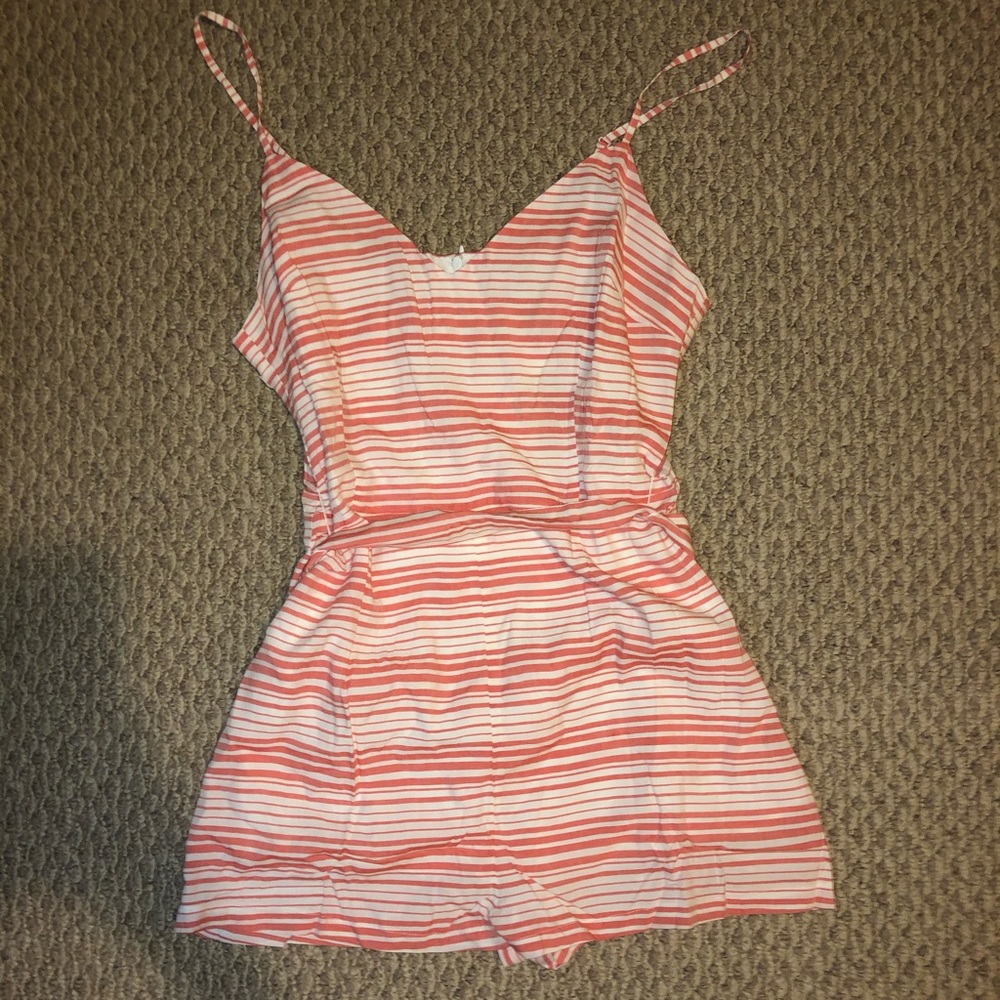 FLASH SALE!!! ⚡️ BB Dakota romper size 10 womens